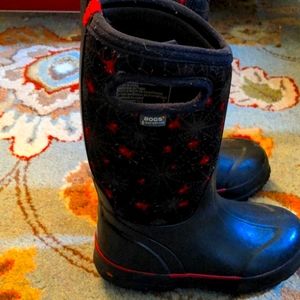 Little Boys size 12 Bogs Spider design
